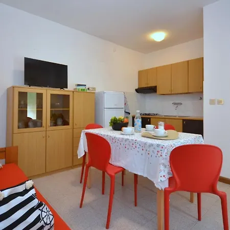 Luisa Apartment